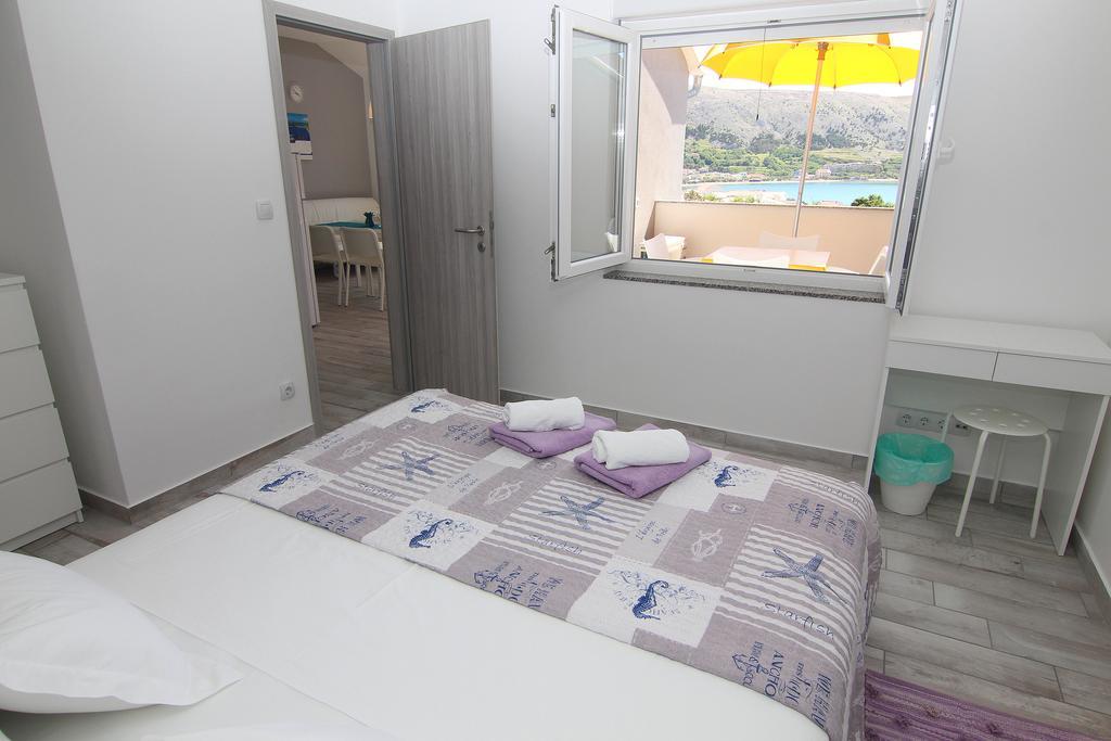 Apartment Villa Franci Pag Town Buitenkant foto