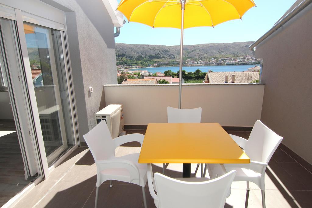 Apartment Villa Franci Pag Town Buitenkant foto
