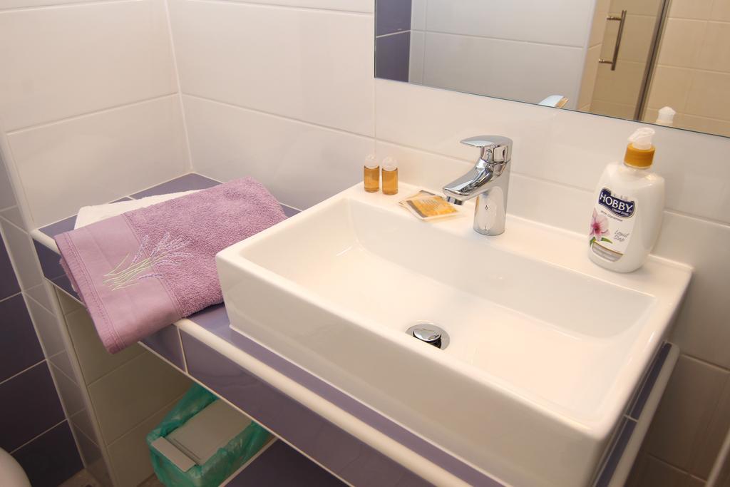 Apartment Villa Franci Pag Town Buitenkant foto