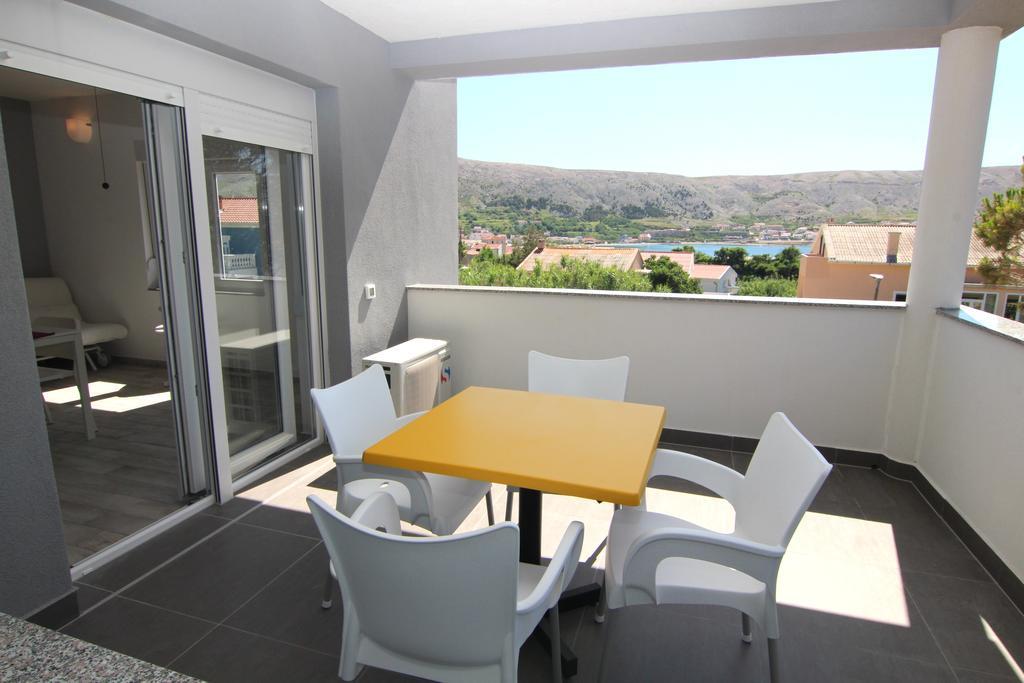 Apartment Villa Franci Pag Town Buitenkant foto