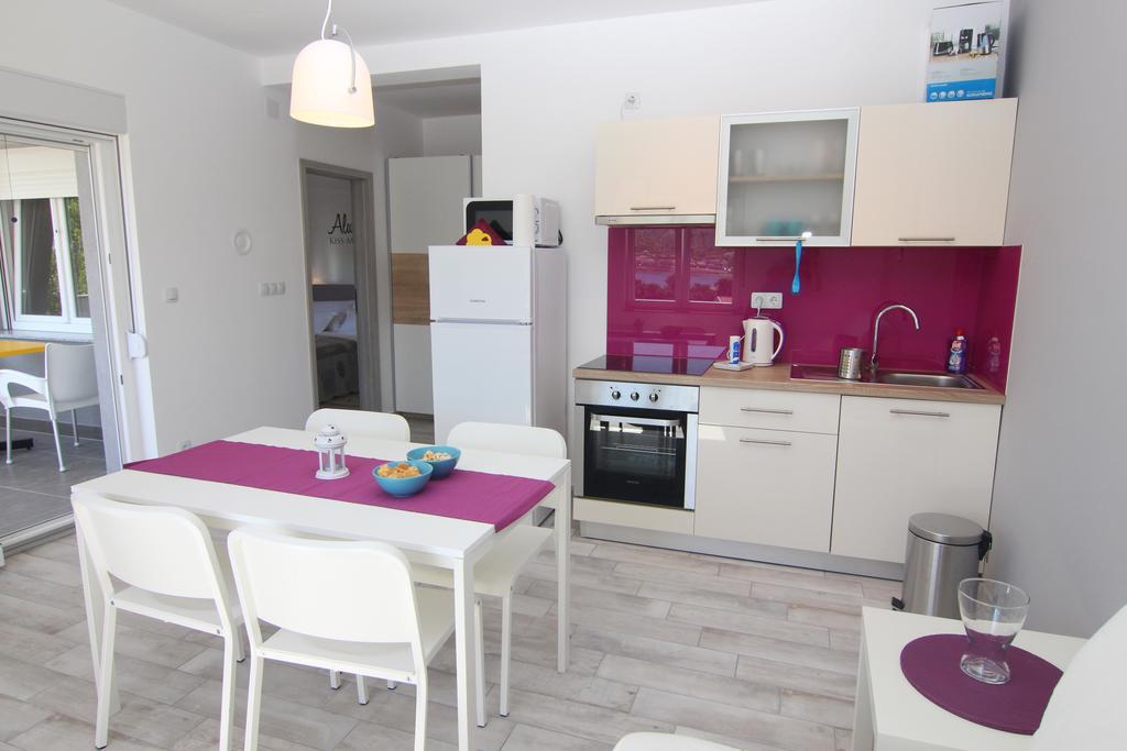 Apartment Villa Franci Pag Town Buitenkant foto