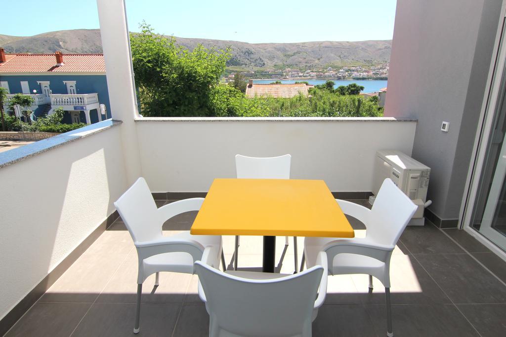 Apartment Villa Franci Pag Town Buitenkant foto