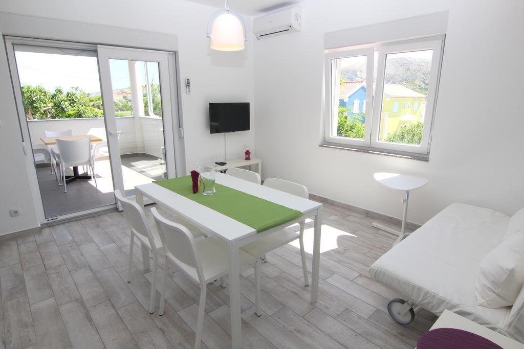 Apartment Villa Franci Pag Town Buitenkant foto