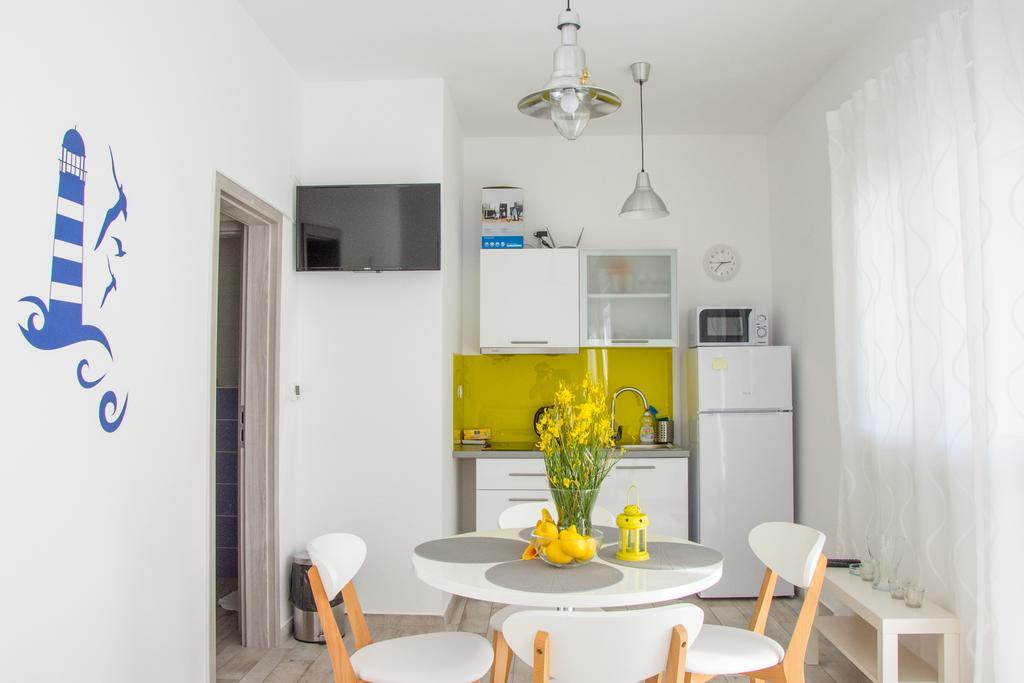 Apartment Villa Franci Pag Town Buitenkant foto